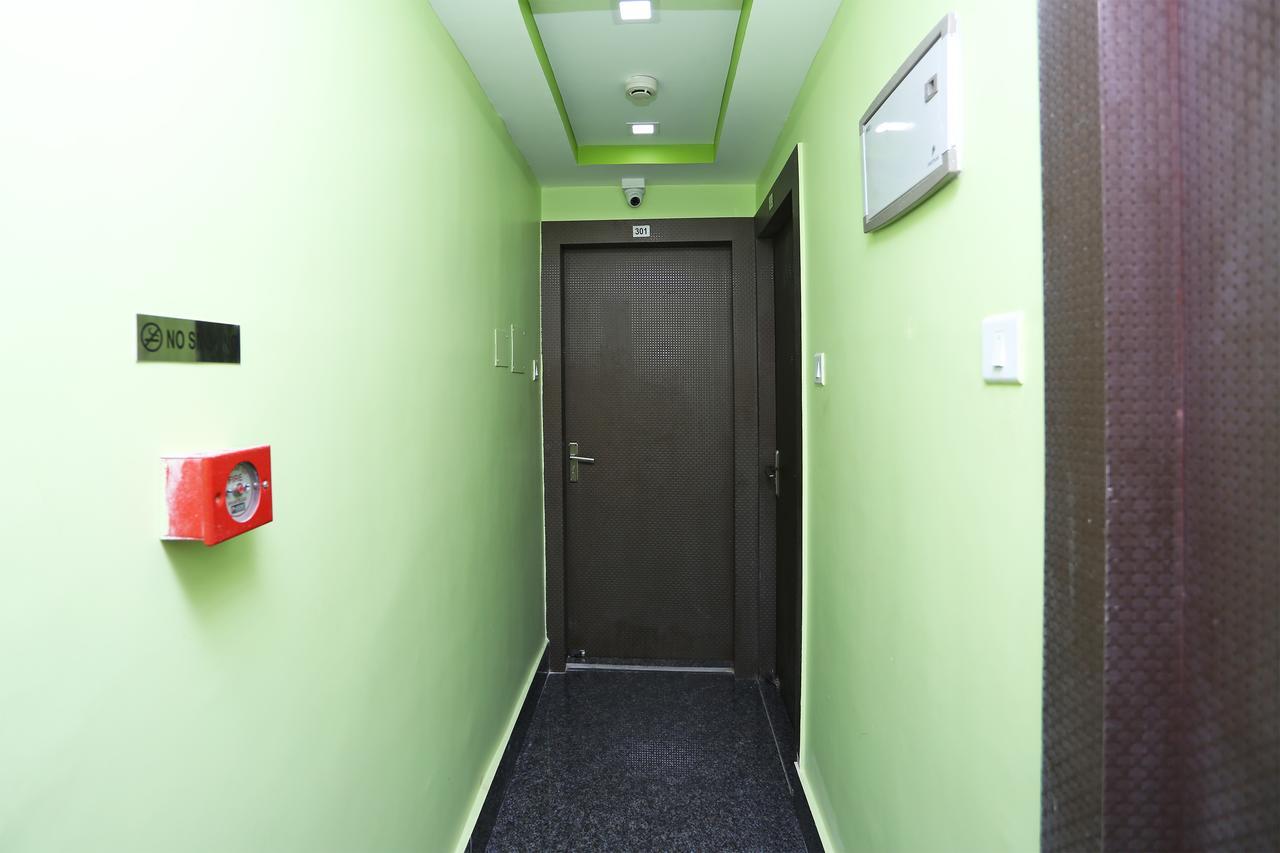 Oyo 9975 Hotel Asmeet Колката Екстер'єр фото